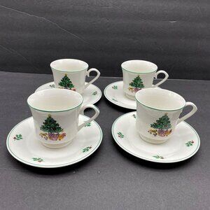 Christmas Gibson Teacup Saucer Set Lot of 4 Tree Presents Holly Footed Tea Party